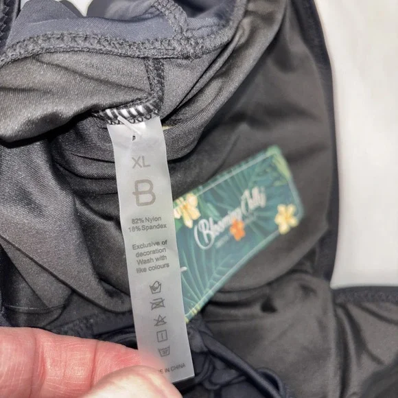 Blooming Jelly Women's One Piece Swimsuit XL Black Flutter Sleeved Ruched Tummy - Picture 5 of 5